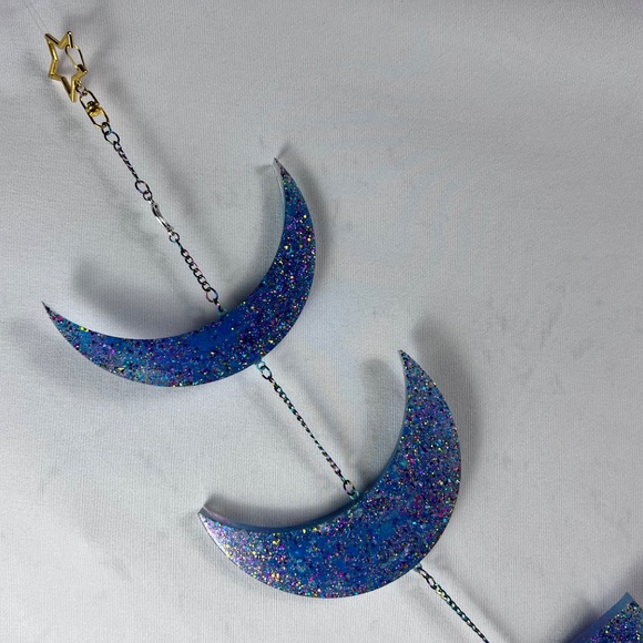 Resin moon phase wall hanging - Picture 9 of 13